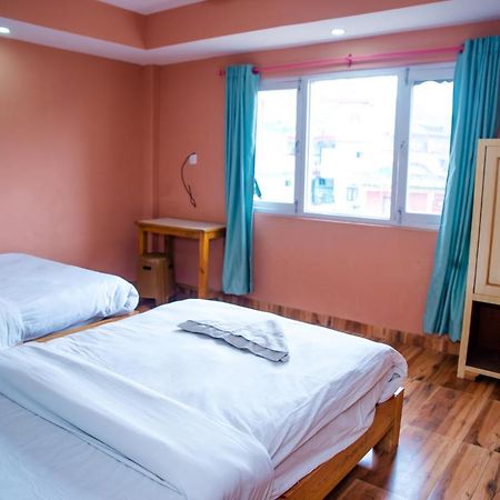 Hotel Olympus Pokhara Kültér fotó